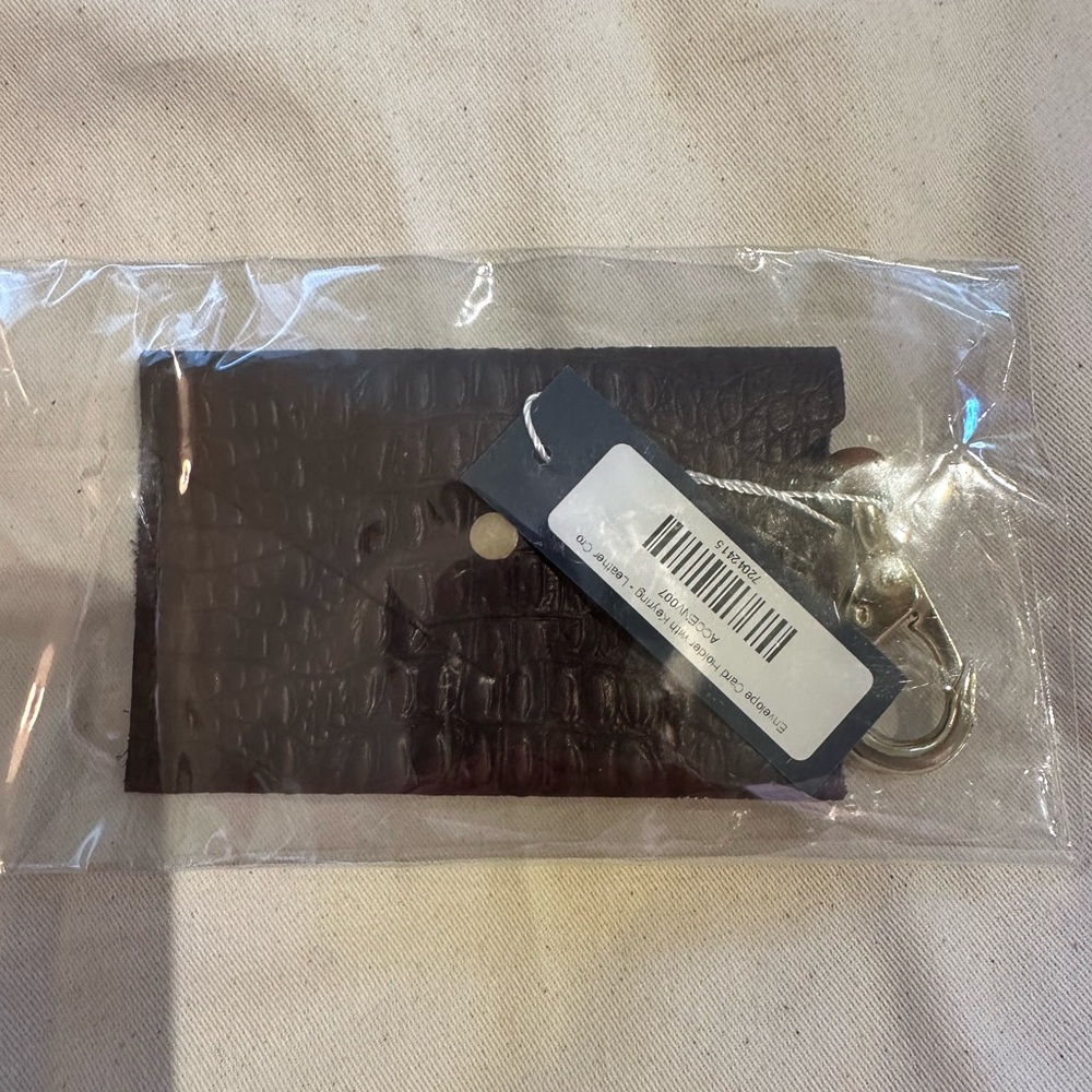 Parker Thatch brown croc envelope card holder. NWT